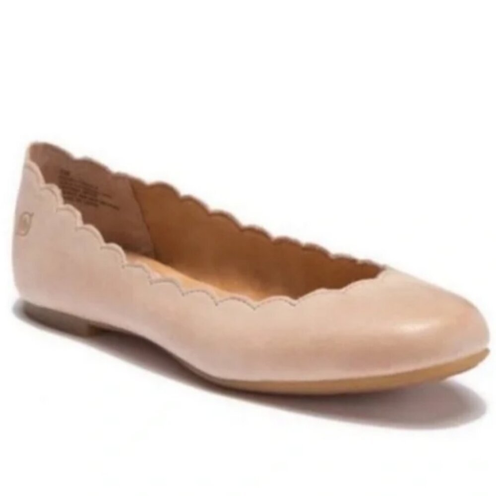 Born brown Scalloped flats size 5 New but no tags or box